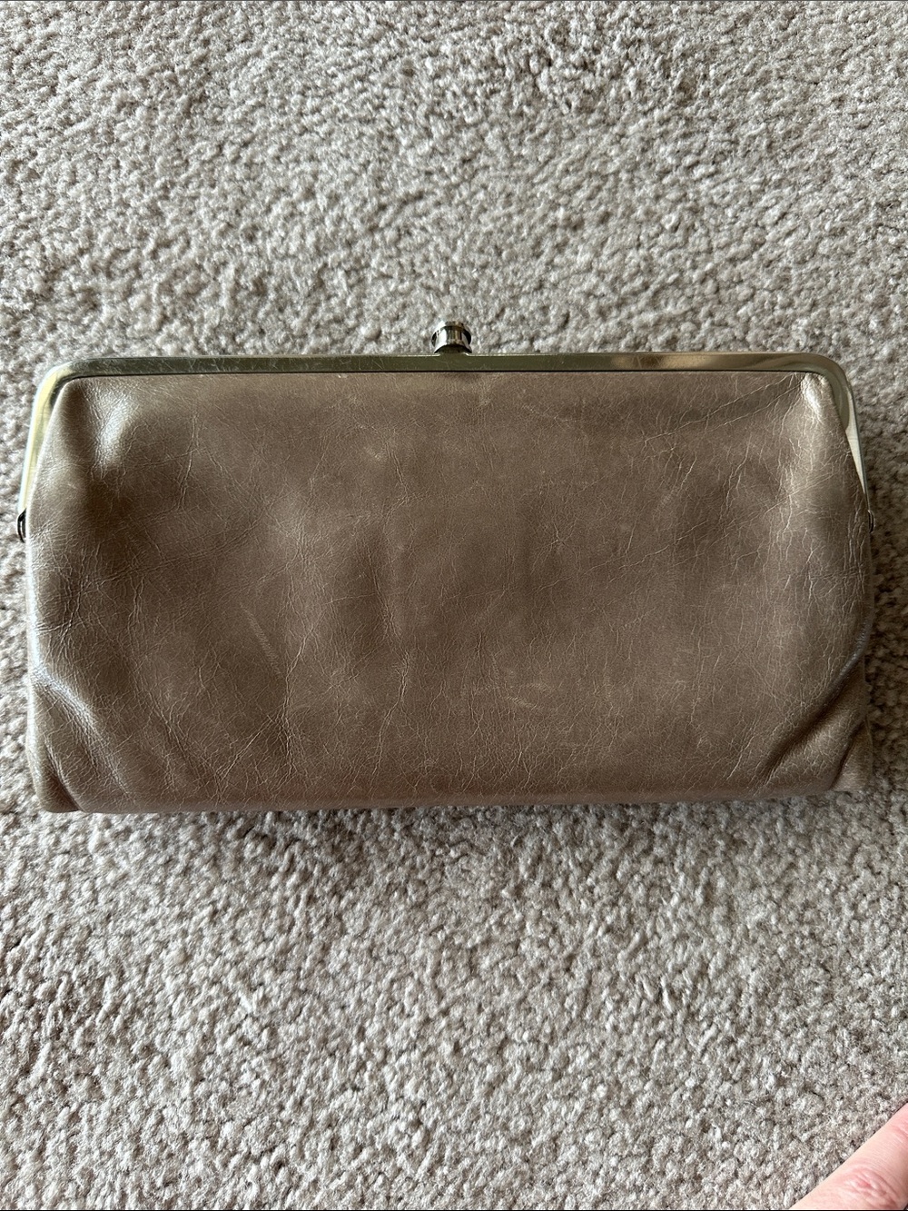 Hobo Lauren clutch wallet. - Picture 16 of 16